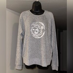 NWT SUPER SOFT! “Moon-Age Daydream” long sleeve by Spirit Jersey
